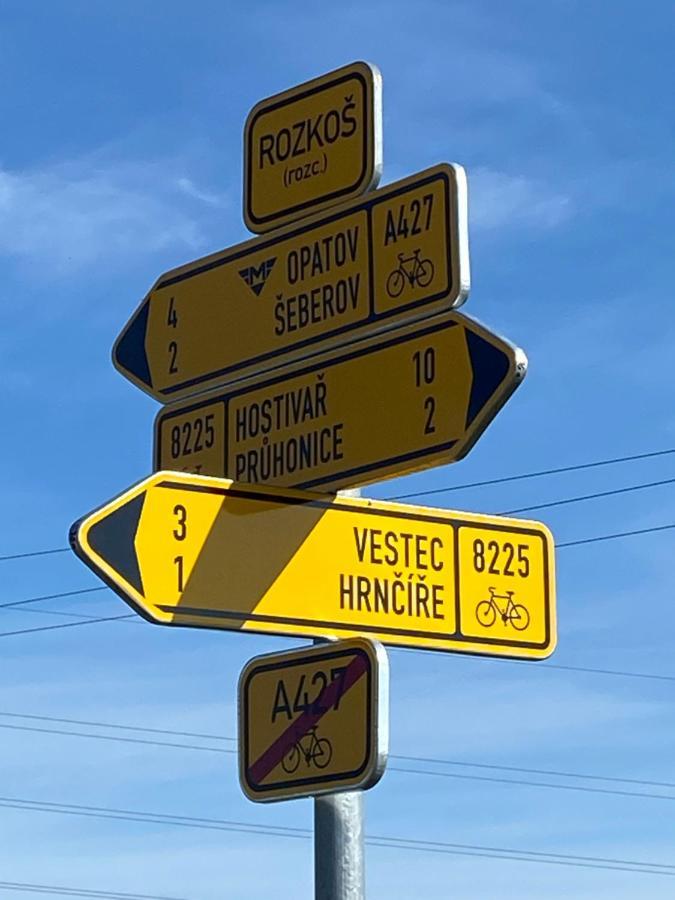 Penzion Rozkos Prŭhonice Kültér fotó